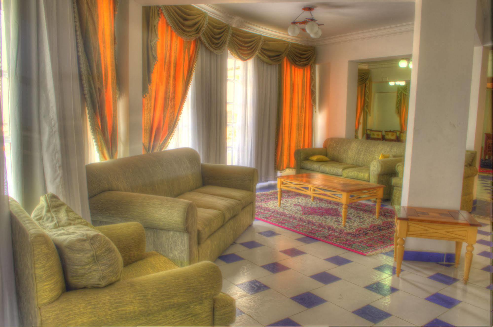Tolip Inn Resort Fāʼid Exteriér fotografie