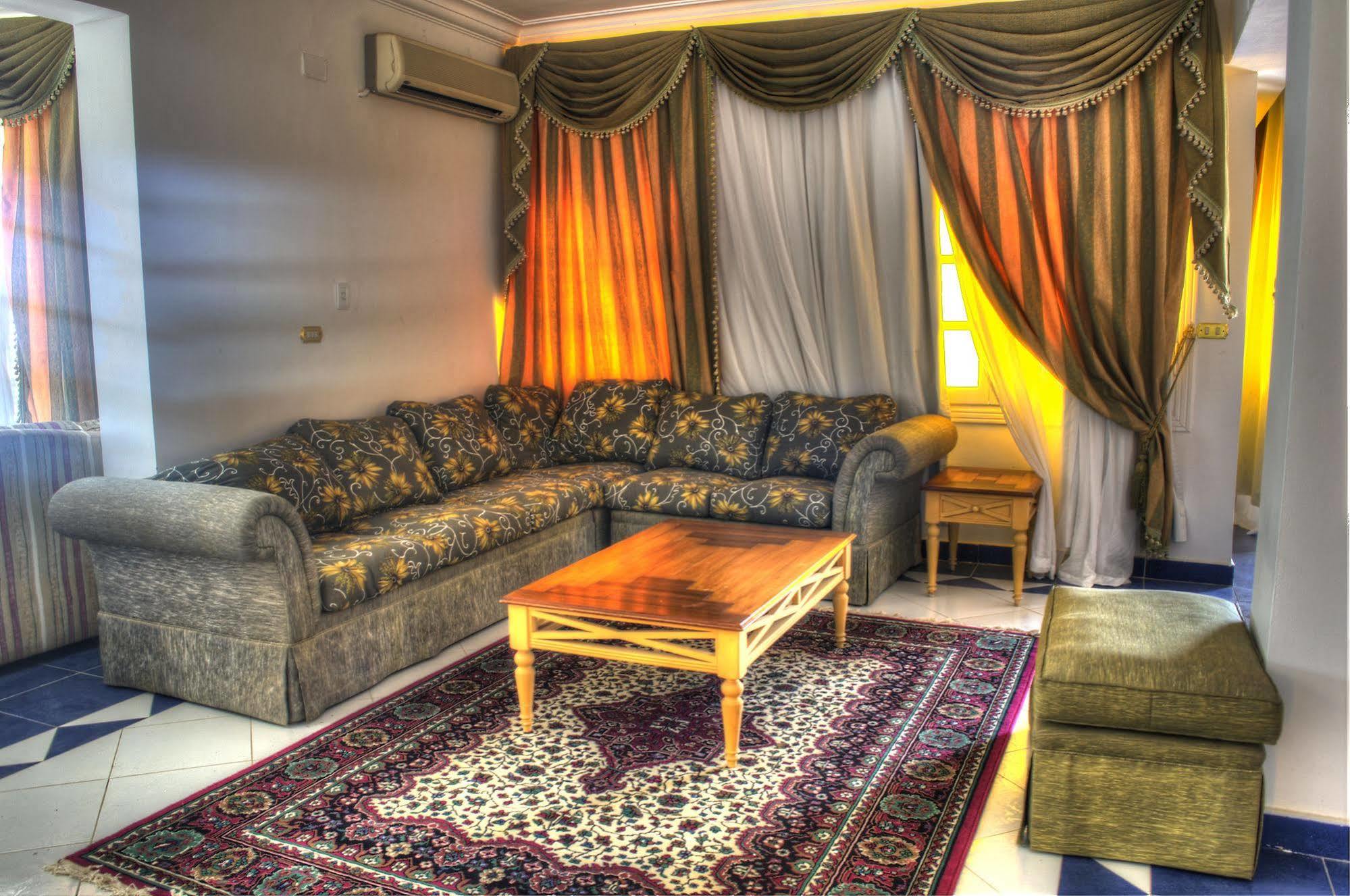 Tolip Inn Resort Fāʼid Exteriér fotografie