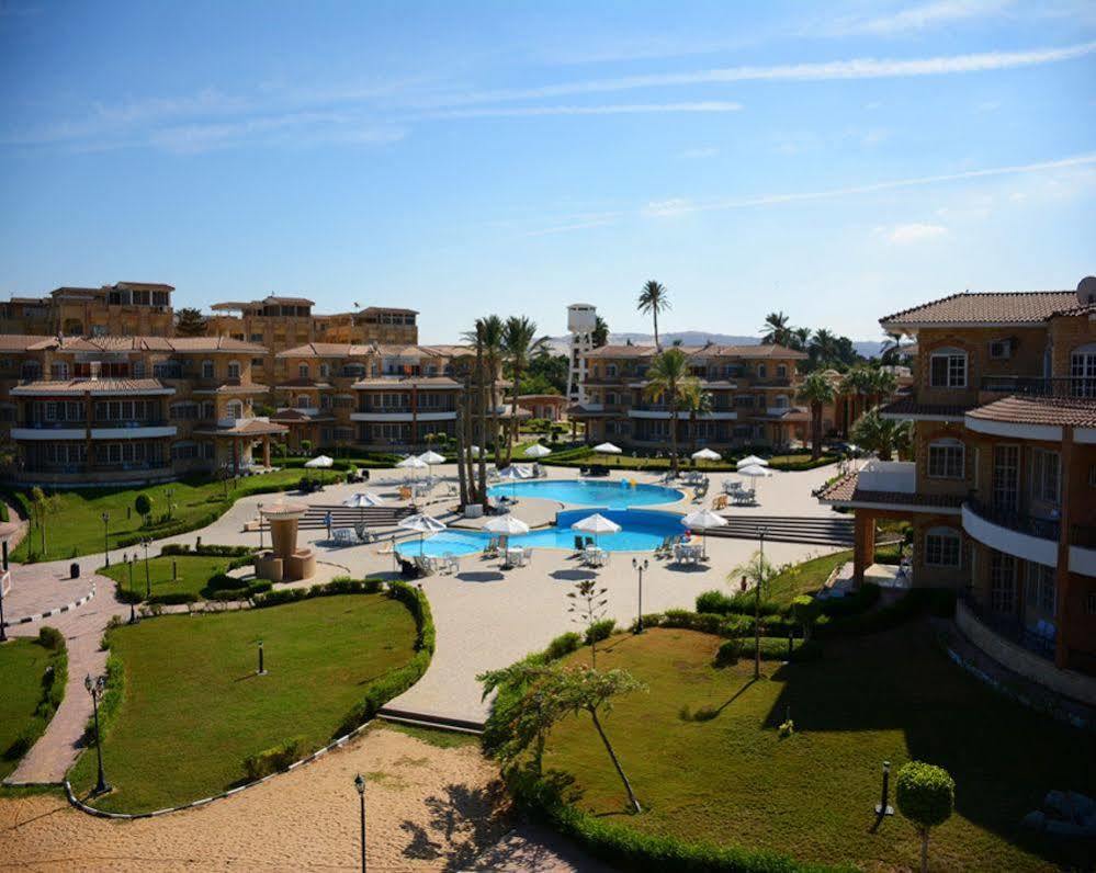 Tolip Inn Resort Fāʼid Exteriér fotografie